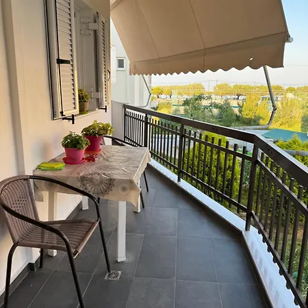 Zoe Akrata Apartman *