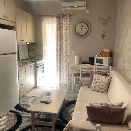 Zoe Akrata Apartman